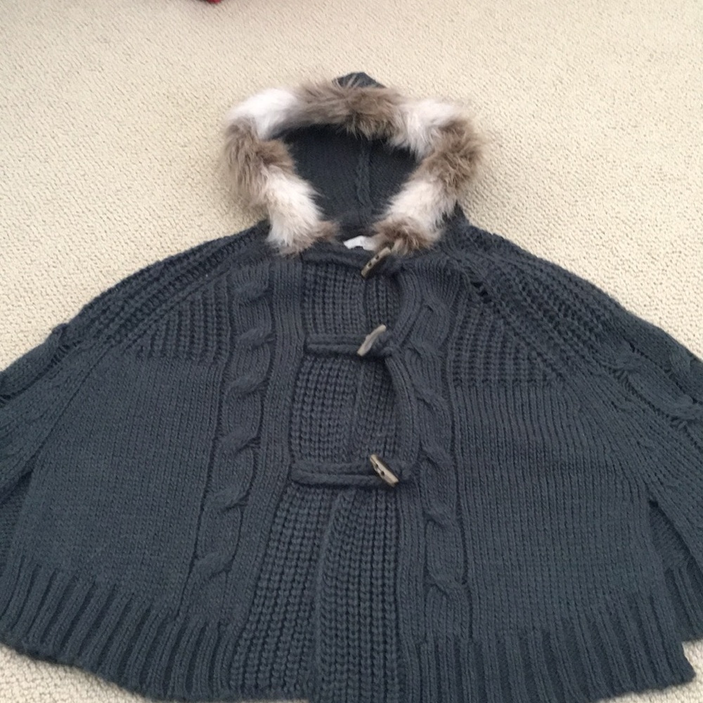 Sale-absolutely adorable!Loft gray poncho with fur